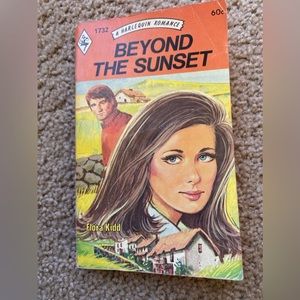 Vintage Harlequin paperback 1732 Beyond the Sunset by Flora Kidd - 1973 romance